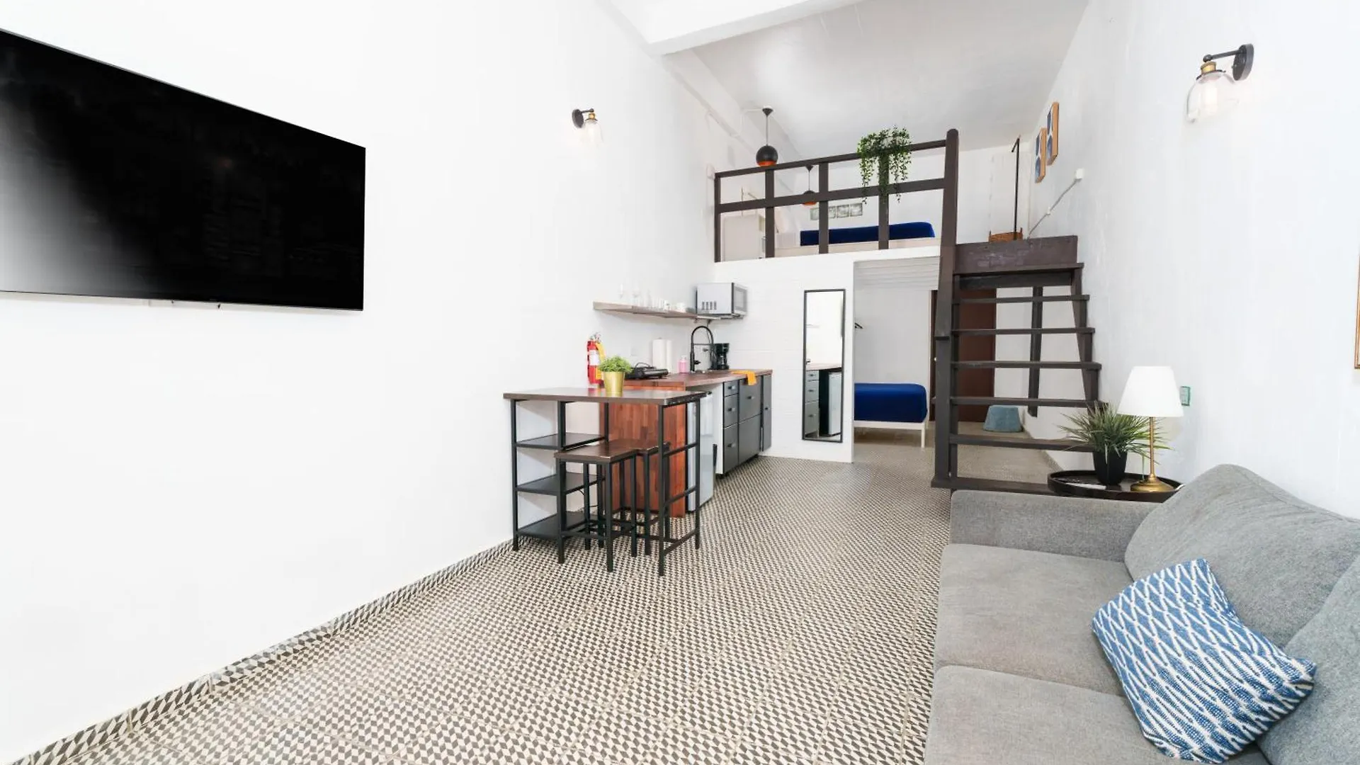 Stunning Apt. In San Juan Elk.2
